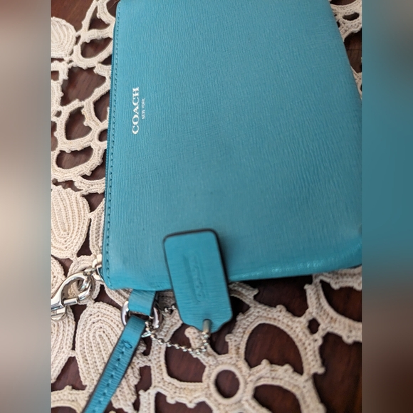 Coach Leather Teal Corner Zip Wristlet - Picture 3 of 8
